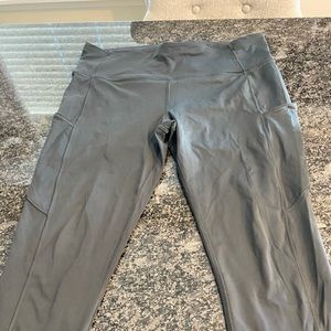 Lululemon Wunder 25” with Pockets